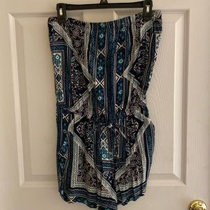 Strapless shorts romper